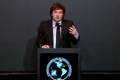 Milei durante su discurso en el Cicyp en el hotel Alvear