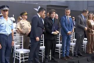 Milei llegó a Córdoba para encabezar el acto de presentación de los aviones F-16