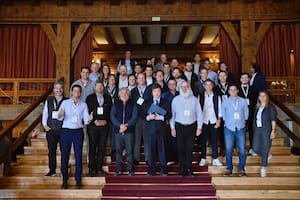 Milei en el foro Llao Llao, rodeado de los empresarios