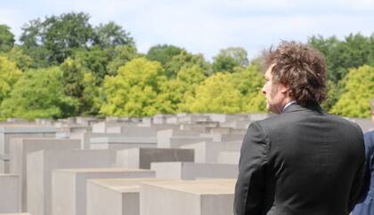 Milei en el Monumento del Holocausto