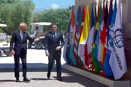 Milei llega a la reunión del G7