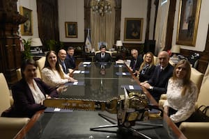 Milei recibe a empresarios farmacéuticos para anunciar una inversión de US$8000 millones