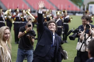 Una tarde de polo para Milei y Karina: abrazos con Adolfo y Poroto, y gritos contra Chiqui Tapia