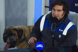Milei y su perro Conan