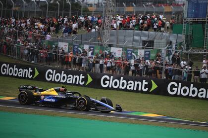 Miles de fanáticos argentinos acompañaron a Franco Colapinto en Brasil, el GP "olvidable"