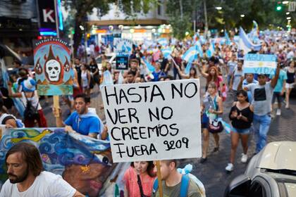 Piden que se restablezca la "Ley 7.722", la cual prohíbe la utilización de químicos contaminantes