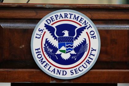 Miles de migrantes que entraron con CBP One perderán su estatus legal en EE.UU.