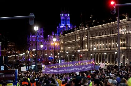 Miles de personas durante una manifestación convocada por la Comisión 8M, por el Día Internacional de la Mujer en Madrid (España). 