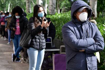 Miles de personas en diferentes países necesitan ayuda económica para hacerle frente a la crisis que el coronavirus ha provocado en el sector laboral.