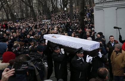 Miles de personas participaron en el funeral del líder opositor Boris Nemtsov