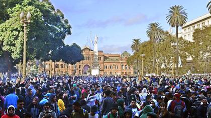 Miles de personas se movilizaron hoy en Buenos Aires en el marco de la Marcha de la Marihuana