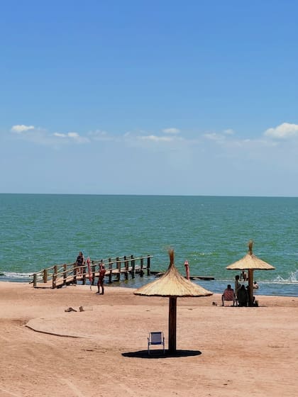 Miles de turistas visitan Miramar de Ansenuza (Foto: @miramardeansenuza)