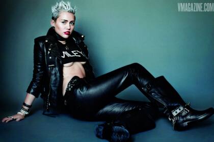 Miley Cyrus, look infartante para la revista V