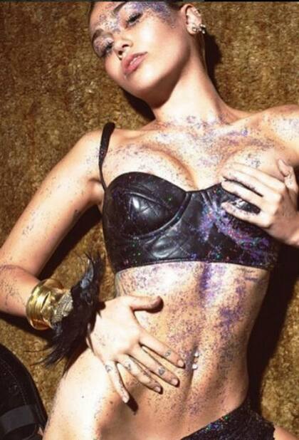 Miley, siempre proclive a estar suelta de ropa en su Instagram