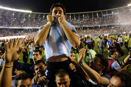 Milito, el ídolo que volvió por la gloria (más)