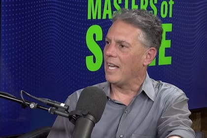 Miller fundó y dirigió durante dos décadas Cornerstone OnDemand, una firma global de software de capacitación que empleó a más de 3000 personas antes de ser vendida por US$5200 millones en 2021