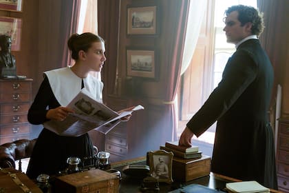 Millie Bobby Brown y Henry Cavill regresaran como Enola y Sherlock Holmes en la secuela del éxito de Netflix