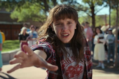Millie Bobby Brown en una escena de Stranger Things