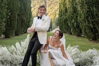 Millie Bobby Brown se convirtió en madre en 2025 junto a Jacob Bongiovi, con quien contrajo matrimonio en 2024 (Foto: Instagram @milliebobbybrown)