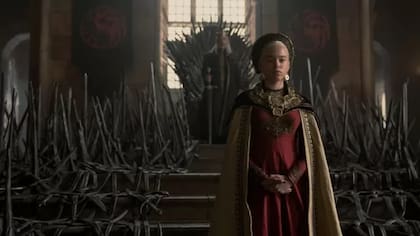 Milly Alcock en su rol de Rhaenyra Targaryen