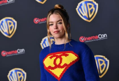 Milly Alcock, la estrella de Supergirl, presentó su película