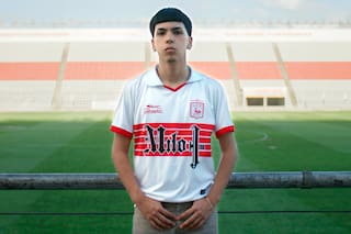 Un exitoso cantante de 17 años será el sponsor de un popular equipo del ascenso