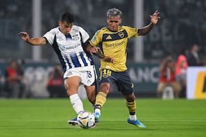 Boca dejó pasar su momento y no puede con Talleres, que terminó mejor el primer tiempo