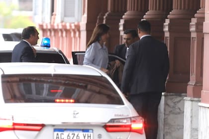 Llegada de ministros a casa de Gobierno para la reunión de Gabinete. Victoria Villarruel