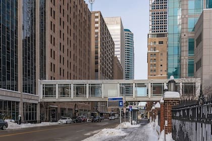 Minneapolis quedó en el puesto 30 del ranking y fue la única otra ciudad de Estados Unidos en alcanzar la categoría “oro” del Happy City Index 2025