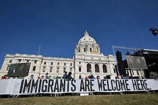 Minnesota investiga posible secuestro y detención ilegal cometidos por agentes federales