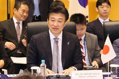 Minoru Kihara sostuvo que buques de los guardacostas chinos pasaron varias horas en aguas territoriales japonesas