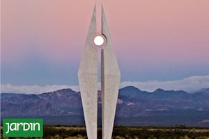 Un parque de esculturas escondido en la cordillera donde el arte se alinea con la luna
