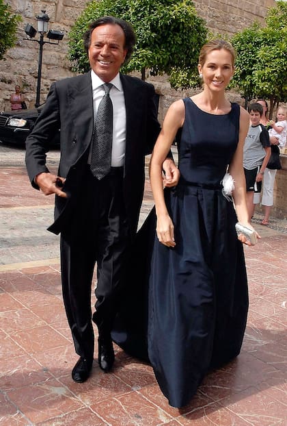 Miranda Rijnsburger y Julio Iglesias se conocieron en 1990 y desde entonces viven su gran historia de amor
