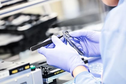 Mirgor suma una nueva operación de fabricación de teléfonos celulares con base en Tierra del Fuego