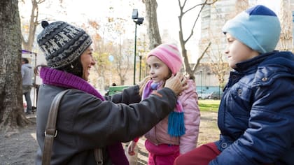 Miriam Pellegrino quiere prevenir que Milagros y Luca se enfermen: mucho abrigo y vacunas, su combo de cabecera