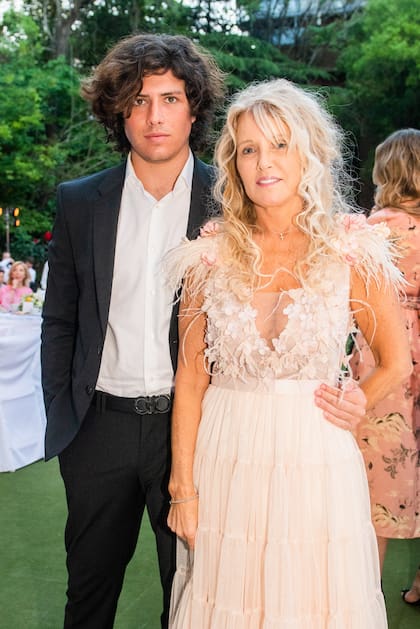 Miriam Poggio y su hijo Bautista