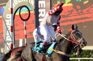 El GP Nacional. Miriñaque se quedó con la última carrera de la Triple Corona