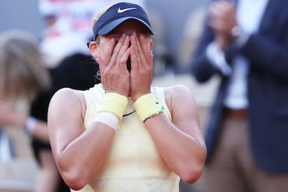 Mirra Andreeva no puede creer lo que acaba de lograr: vencer a la número 2 del mundo y entrar en las semifinales del Abierto francés