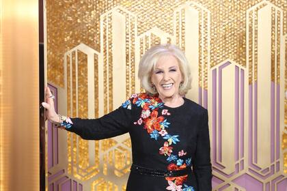 "Para hacer el programa, además de estar bien físicamente, trato de estar aggiornada, preparada. Me gusta saber todo, leer, conocer quién es quién"