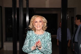 Súper torta, festejos, ausencias y una promesa: “no sé en qué canal, pero vuelvo seguro”