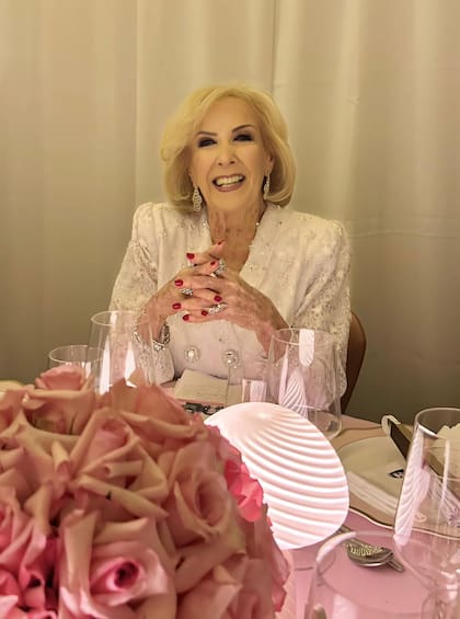 Mirtha Legrand en su cumpleaños número 99. Para el año que viene se espera una gran fiesta