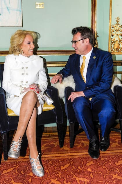 Mirtha Legrand es otra de las figuras mediáticas con las que entabló una estrecha relación