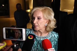 Mirtha Legrand y un pícaro comentario sobre Lali Espósito en los premios Platino