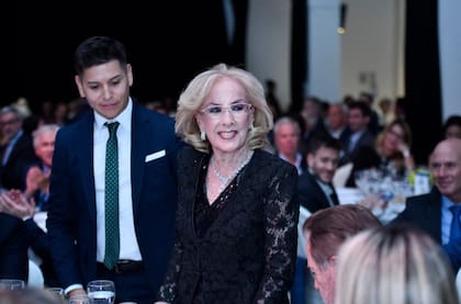 Mirtha Legrand, ovacionada en la cena de Fundación Libertad