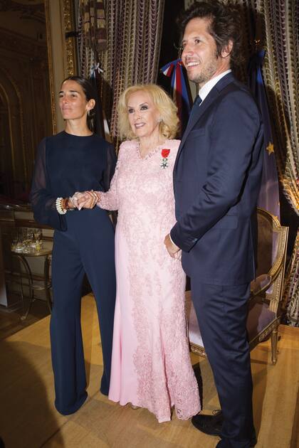 Mirtha Legrand también recibió la Orden de la Legión de Honor. La actriz tuvo un vínculo cercano con Francia durante toda su carrera, a través de su marido, el director francés Daniel Tinayre