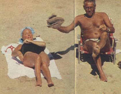 Mirtha Legrand y Daniel Tynaire fotografiados por Gente. La publicación entonces era dirigida por Chiche y eso le generó el primer cortocircuito con Mirtha