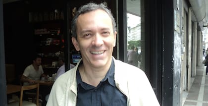 “Mis técnicos me enseñaron no sólo a jugar al fútbol, sino a ser persona. Hasta me enseñaron a bañarme en una ducha".