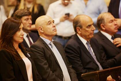 Misa en la Catedral por aniversario del acuerdo con Chile: estuvieron la vicepresidenta Victoria Villarruel, el senador Bartolomé Abdala, el jefe de gabinete, Guillermo Francos y el canciller, Gerardo Whertein