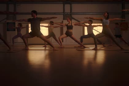 MISA utilizaba las clases de yoga como un ingreso a niveles de "mayor confianza" y aspiración.