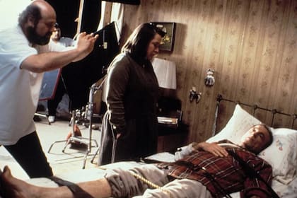 Misery. Kathy Bates, James Caan y el director Rob Reiner
